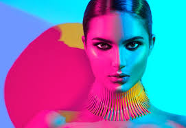 Riachuelo muda posicionamento para se aproximar da consumidora