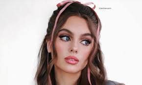 Hairstyles for over 60s 2021. Eight Fabulous 60s Hairstyles You Can Totally Wear In 2021