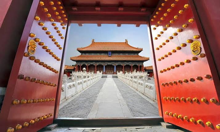 Tử Cấm Thành và bí mật 81 chiếc đinh trên cánh cổng dành riêng cho hoàng đế