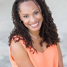 Kendra Wray's Instagram, Twitter & Facebook