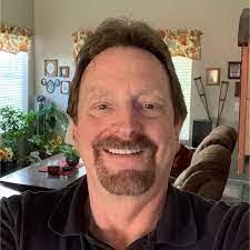 Mike Hile's Instagram, Twitter & Facebook