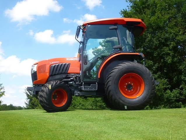 Kubota L2602 Tractor