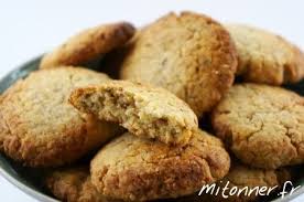 Biscuits Sables Amandes Sesame Par Mitonner Http Mitonner Fr 2013 02 26 Biscuits Sables Amande Sesame D Apres Mes Biscuits V Biscuits Sable Amande Sables