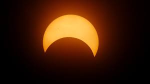 Eclipsa parțială de soare din 10 iunie 2021 va fi vizibilă în partea de nord a țării. O EclipsÄƒ ParÈ›ialÄƒ De Soare Va Fi VizibilÄƒ In Bihor In Data De 10 Iunie Oradea In Direct