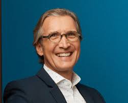 American Healthcare Leader #30 by guerreromedia