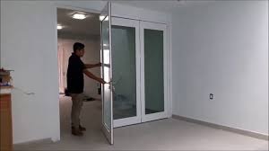 Puertas de aluminio modernas blancas para baño. Puertas De Aluminio Modernas Youtube