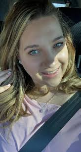 How do you do a full face of makeup while driving? Asking for a friend?  Fyi, I'm sitting safely in my kitchen as I type this, but now I wonder if  she