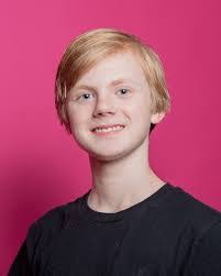 Clara Linder's Instagram, Twitter & Facebook