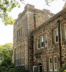 Endicott College Donor Honor Roll 2021–22 by Endicott Colleges Office  of Annual Giving & Alumni Engagement - Issuu