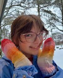 My first snow day!!! ☃️❄️🌨️ So beautiful to see our yard and trees covered  in a thick layer of snow. I played outside with all our neighbors, made my  first snow angel