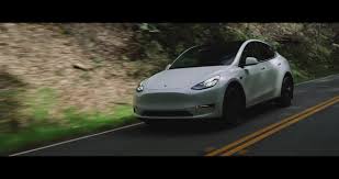 Welcome to tesla motors club. Tesla Model Y Startet In Deutschland Die Ersten 8000 Fahrzeuge Sind Da Winfuture De