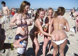 A serendipitous encounter with rapper alien promises to provide the girls with all the thrill and excitement they could hope for. Spring Break Beach Flashing Hot Porn Photos Free Sex Pics And Best Xxx Images On Www Carbonporn Com