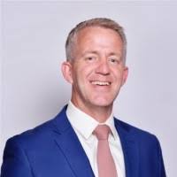 100+ "Andrew Vance" profiles