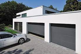 You can drive directly up to the door for parking and the ceiling area of the garage remains available. Sichere Garagentore Wurzbacher Gmbh In Hof Und Plauen