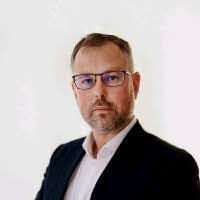 Darius Bain's Instagram, Twitter & Facebook