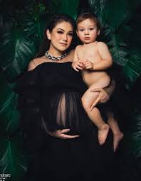 Namun, dearly dan celine memutuskan untuk bercerai pada 2013. Momong Empat Anak 10 Potret Keibuan Celine Evangelista