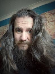 The chaos hair is back, don't worry.