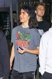 The star kid was born to a celebrity family. Blanket Jackson So Feiert Michael Jacksons Jungster Seine Volljahrigkeit Gala De
