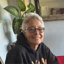 Yesterday, we announced a historic milestone: the Rise East initiative has  reached its $100 million fundraising goal—an unprecedented investment in  the heart of Deep East Oakland's 40x40 neighborhood. 💪🏾🏙️ When East  Oakland