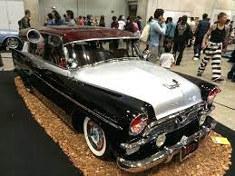 Mooneyes 36 Vintage Toyota Check Out The Air Conditioner Attachment Mounted On The Window This Is An Accessory Air Scoop Fo Mooneyes Antique Cars Cool Stuff