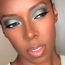 Demetria James's Instagram, Twitter & Facebook