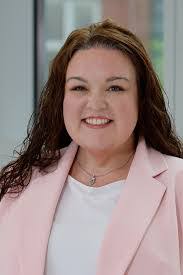 Cara Whalen's Instagram, Twitter & Facebook