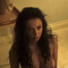 Zhizn po vyzovu - Russian adult show - diving into its nudity and bold portrayals