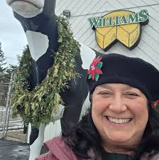 Had the honor of joining the Macomb County Republican Party and MIGOP State  Committee members at their Christmas Party last night. 🎄 As we head into a  pivotal season, I'm grateful for