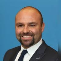 900+ perfiles de «Chris