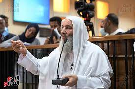 وبعد شهادة الشيخ محمد حسين يعقوب أمام المحكمة، انتقده الكثيرون، فيما اتهمه البعض، بالتنصل من نشاطه الدعوي، الذي بدأ مع نهاية السبعينيات. Ltcluneenzhtim
