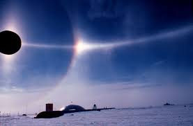 More clear and visible sun dogs occur when the horizon is very near to the sun. File Halo And Sun Dog Noaa Jpg Wikimedia Commons