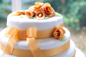 Das rezept zum selberbacken gibt es hier! Hochzeitstorte Selber Backen So Geht S Brigitte De