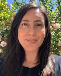 Art Bias warmly welcomes Hilary Gomes! Hilary has moved into studio #224  and is looking forward to contributing her creativity and collaborative  energies with others in our community. A dedicated art educator,