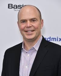 Scott Saperstein's Instagram, Twitter & Facebook