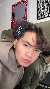 Eyebrow Slit Trend: Rauw Alejandro-inspired Barber Wah Style