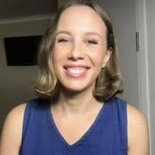 ABC News journalist makes emotional journey home to Australia