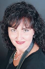 Mary Summerford's Instagram, Twitter & Facebook