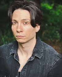 Homemade headshots taken with iPhone 12 Pro. Not bad I say 🦹🏻‍♀️ PC:  @thekhairika . . . #homemade #headshot #stayathome #actoruk #portrait  #iphone12pro