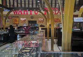 08 12 2022 · model kalung emas terbaru 2022 untuk pasangan muda december 8 2022 by victor kalung merupkan perhiasan berbentuk lingkaran yang dilekatkan atau digantung di leher yang biasanya terbuat dari emas kuning atau emas putih sepanjang sejarah kalung telah digunakan baik oleh pria maupun wanita penggunaan. Toko Emas Wahyu Redjo Terdekat Daftar Tempat Populer Indonesia