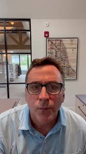 Amy Avakian's Instagram, Twitter & Facebook