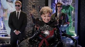 Nine singers remain on the masked singer. Video Raven Symone Is Revealed As Black Widow On The Masked Singer Daily Mail Online