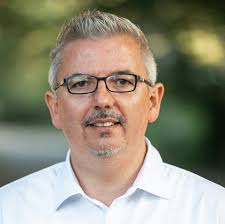 🔴🟢⚪️ FCA-Fan und Augsburgerin Julia braucht eure Unterstützung! Julia  Kräß steht im Finale zur bayerischen Bierkönigin. Damit sie den Titel holt,  braucht sie Eure Stimme! 🙌 Stimmt für Julia und 𝐠𝐞𝐰𝐢𝐧𝐧𝐭 ein