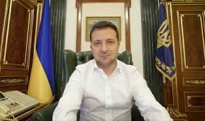 Володимир зеленський вважає, що в уряді мають працювати менеджери, а не політики. Zelenskij Obicyaye Fopam Po 8 Tis Grn I Podatkovi Kanikuli Finansovij Klub