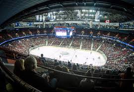 With the announcement of a new $1 billion arena village in nassau county, long island, the new york islanders will be leaving barclays center in brooklyn and returning to their namesake island. Rogers Arena Bereich 322 Reihe 9 Vancouver Canucks Vs New York Islanders Geteilt Nach Carr900