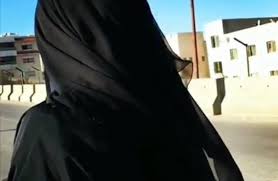 هي من أم لبنانية وأب مصري. Ù…ÙØ§Ø¬Ø£Ø© Ø­Ù„Ø§ Ø´ÙŠØ­Ø© ØªØ®Ù„Ø¹ Ø§Ù„Ø­Ø¬Ø§Ø¨ ÙˆØªØ¹ÙˆØ¯ Ù„Ù„ØªÙ…Ø«ÙŠÙ„ ÙˆØ²ÙˆØ¬Ù‡Ø§ ÙŠØ¨ÙƒÙŠ ØµÙˆØ±