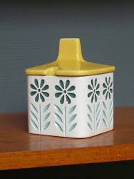 Hornsea Springtime Jam Pot In 2020 Hornsea Pottery Handmade Pottery Vintage Pottery
