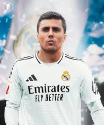 🚨 Real Madrid đang mơ ước ký hợp đồng với Rodri vào mùa hè này. Câu lạc bộ biết rằng tiền vệ người Tây Ban Nha sẽ rất vui mừng được trở về quê nhà và chơi tại Santiago Bernabéu, nhưng