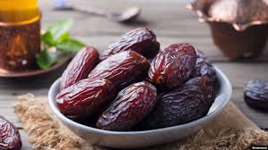 أيضاً رؤية العزباء سقوط الدبس على وتوسيخ الارض والثياب فهذا يدل على رفضها. Ø¯Ø¨Ø³ Ø§Ù„ØªÙ…Ø± ÙÙŠ Ø§Ù„Ù…Ù†Ø§Ù… Ù„Ù„Ù…ØªØ²ÙˆØ¬Ø©