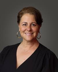 Jennifer Deckard's Instagram, Twitter & Facebook