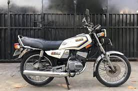Setelah lebih dari 10 tahun, rx king cobra digeser oleh rx king master. Mengenang Yamaha Rx King Si Motor Jambret Ini Versi Cobra 1983 Gridoto Com